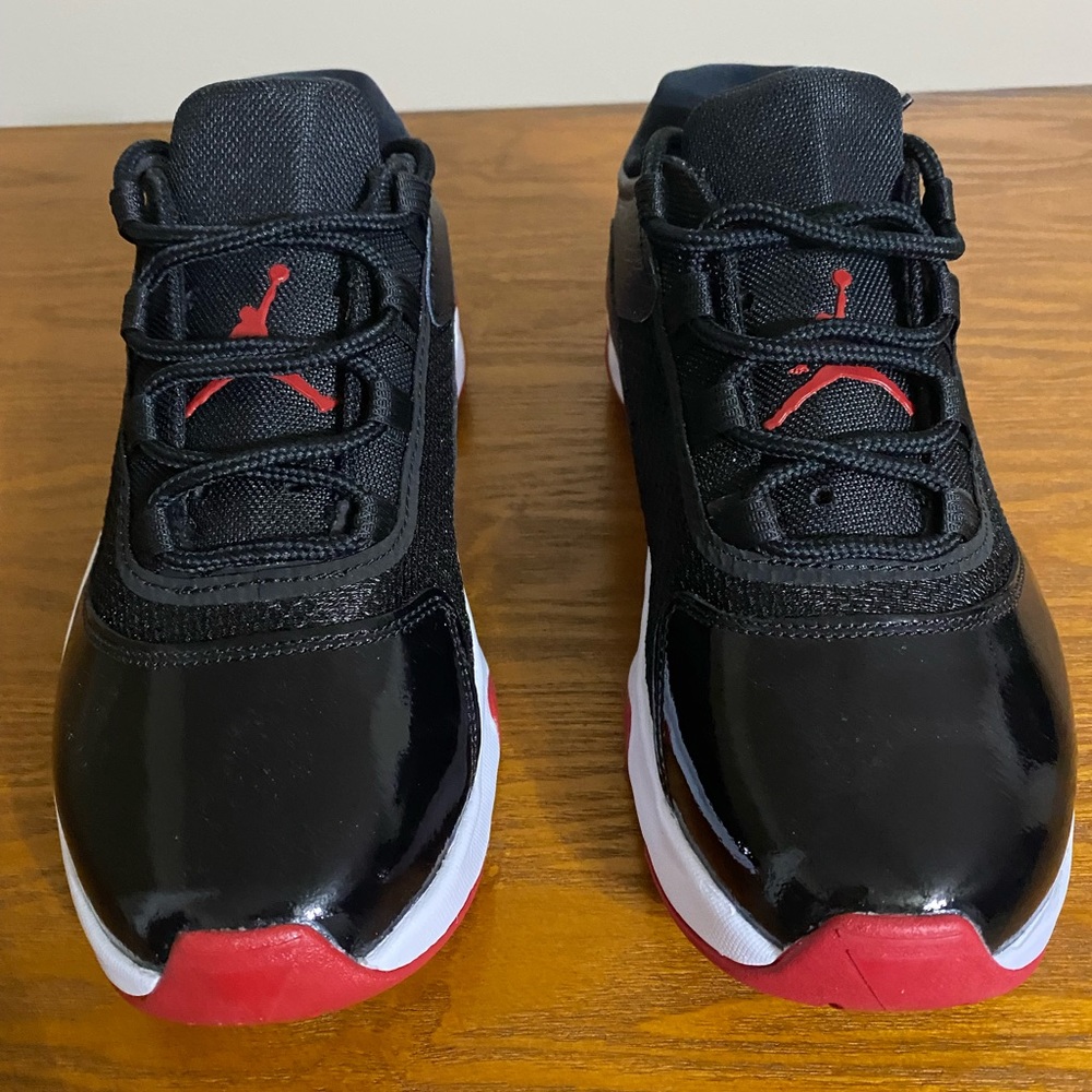 New Jordan sneakers - big boys size 7